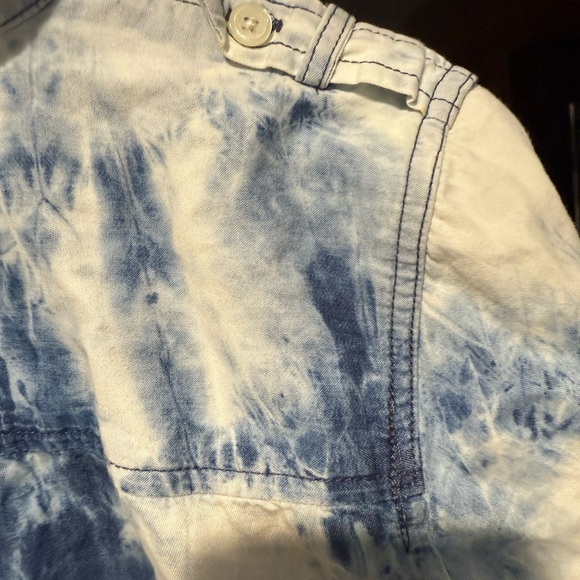 Lovely EUC Michael Kors long sleeve a id wash style denim shirt - Picture 5 of 5